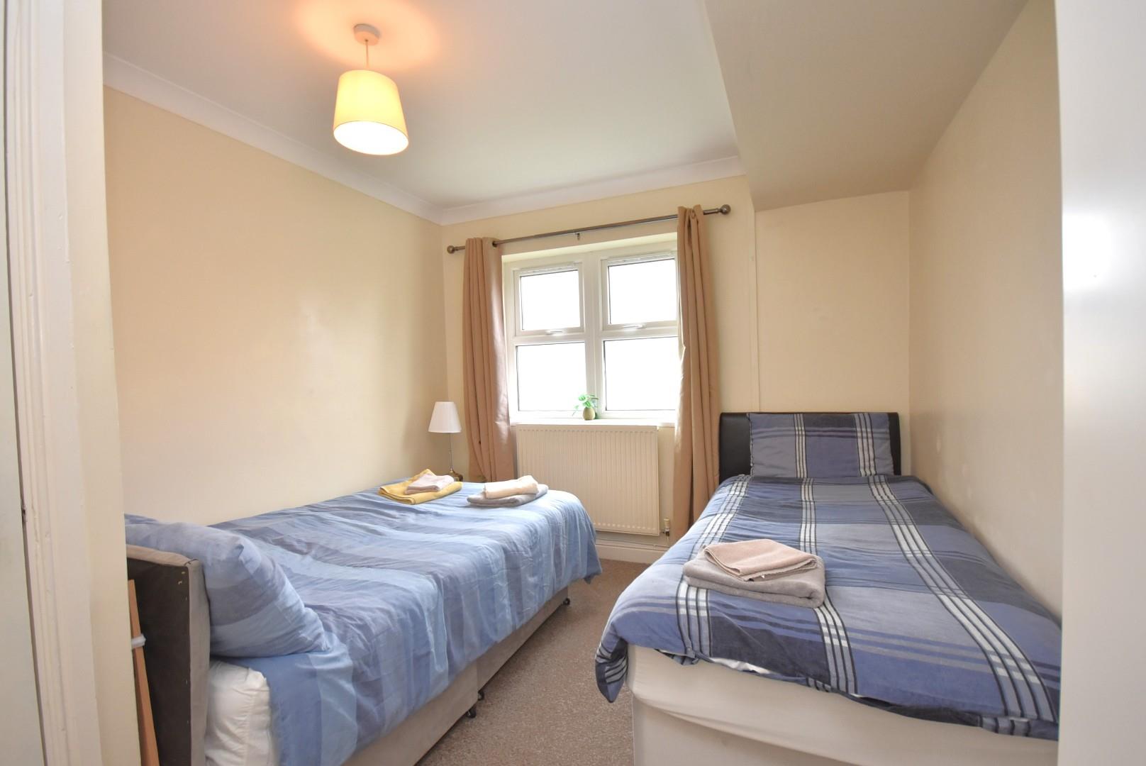 First Floor Apartment (Rear), 13, Victoria Road, Penarth, Vale of Glamorgan CF64 3EG